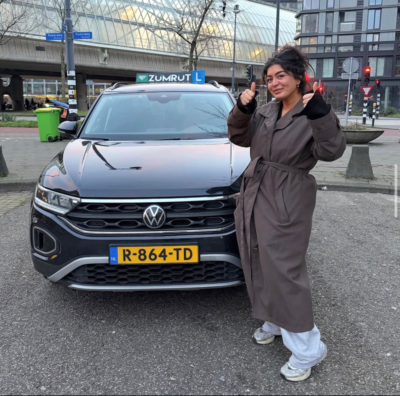 Geslaagde leerling bij Rijschool Zumrut